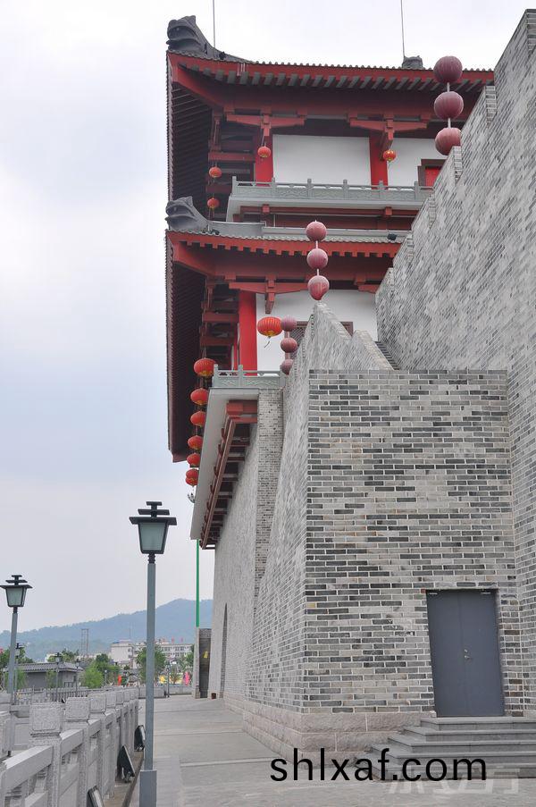 揭(jie)陽(yang)樓愽物(wu)館(guan)設(she)計